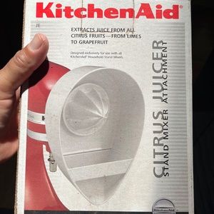 Citrus juicer attachment for Kitchenaide
